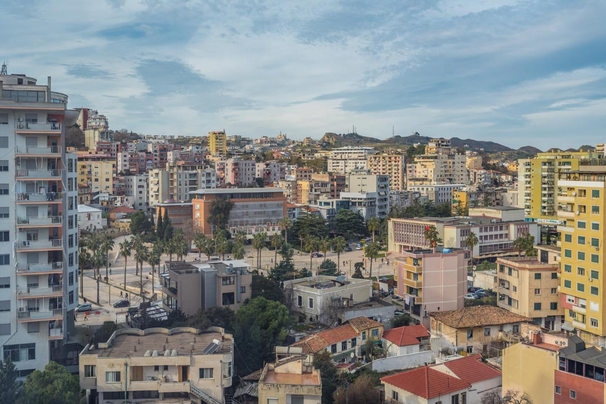Sky Apartments Durres Bagian luar foto