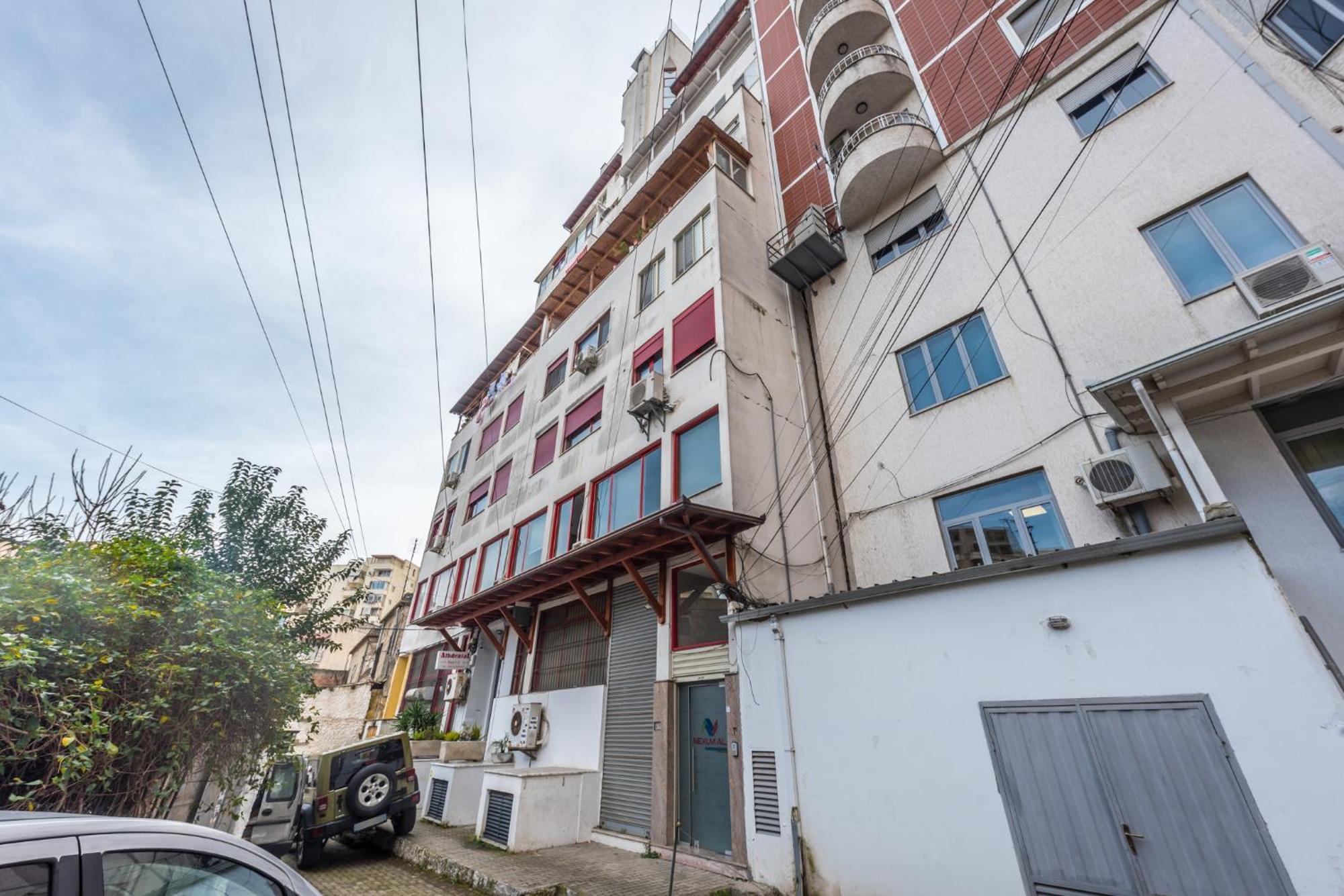 Sky Apartments Durres Bagian luar foto