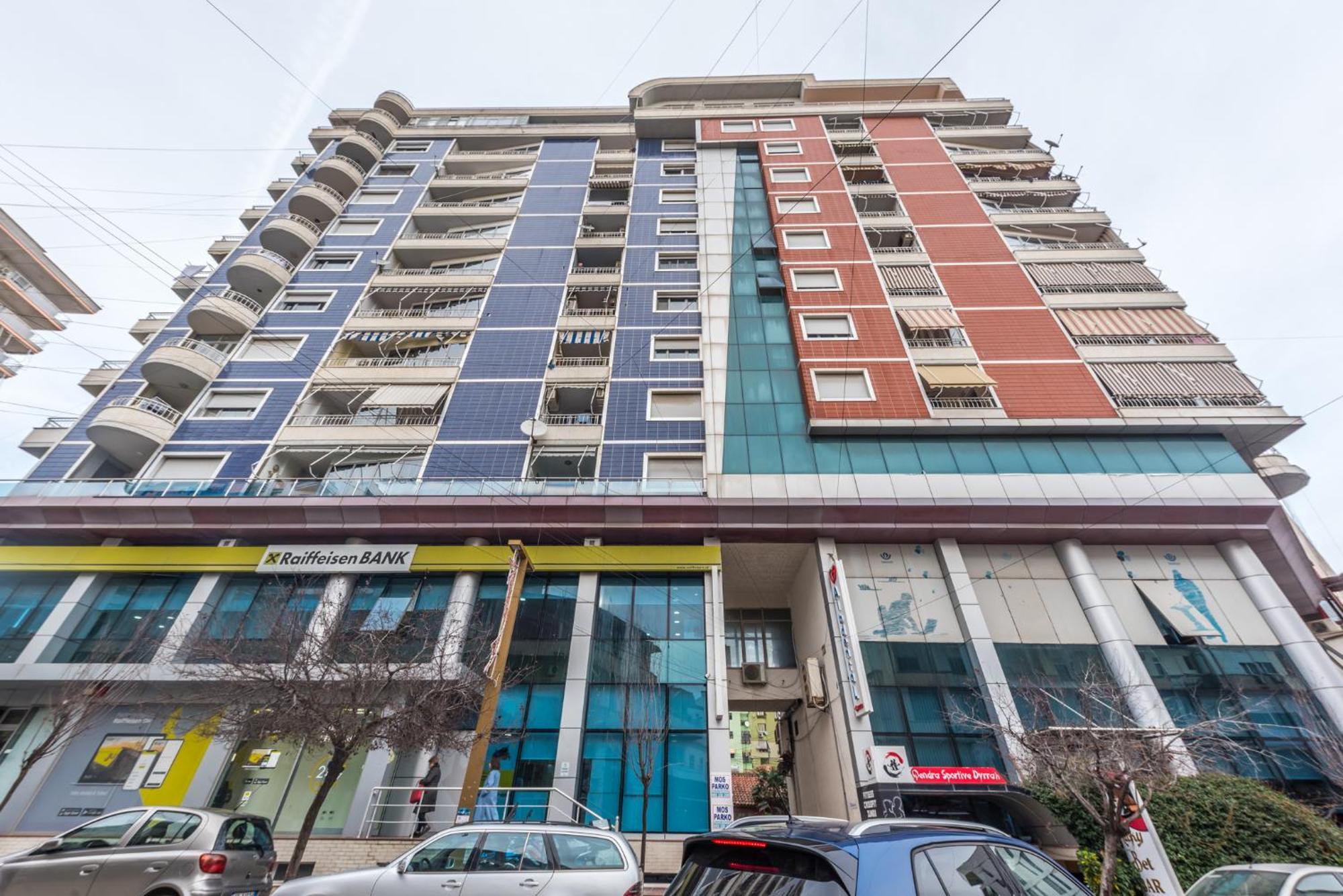 Sky Apartments Durres Bagian luar foto