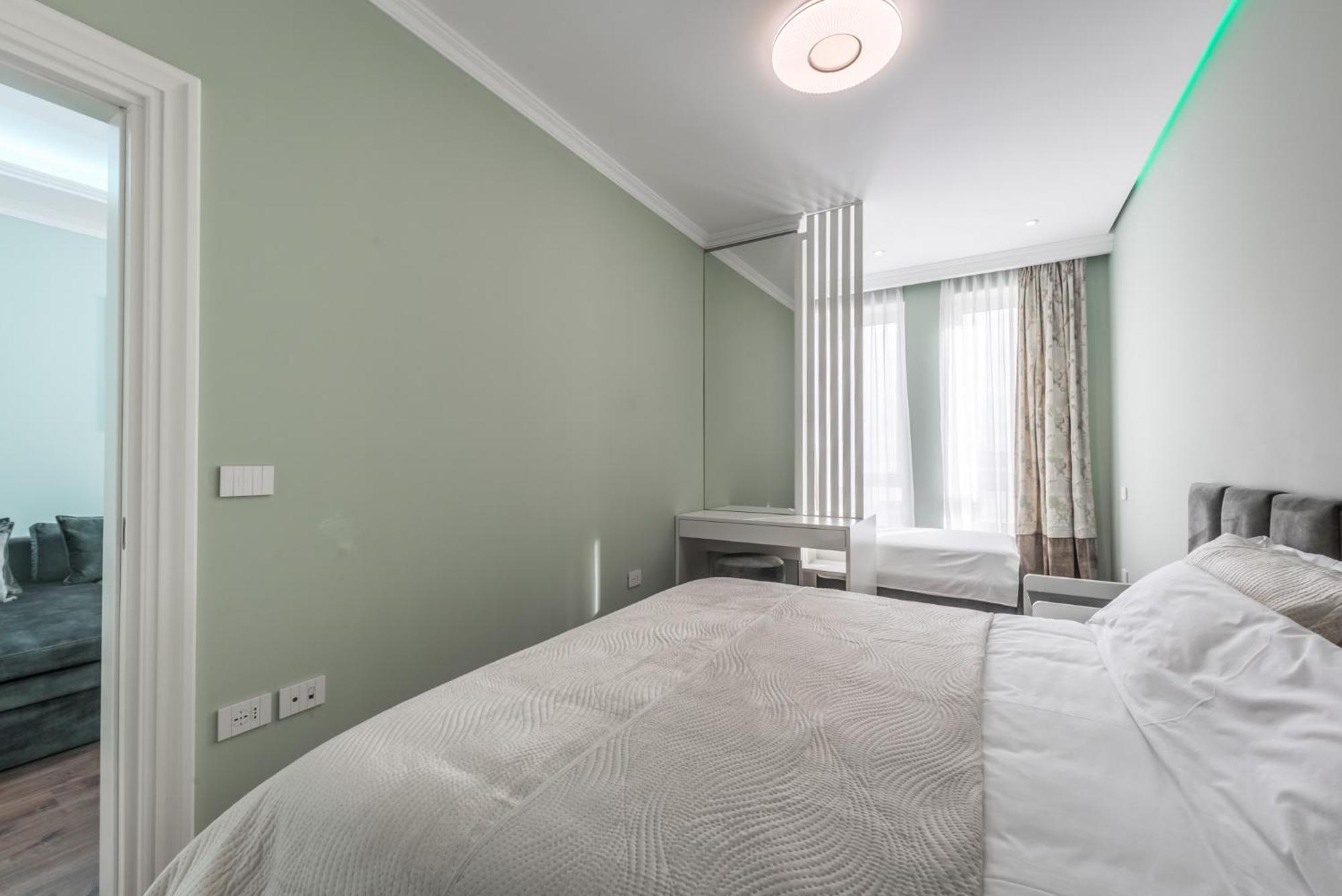 Sky Apartments Durres Bagian luar foto